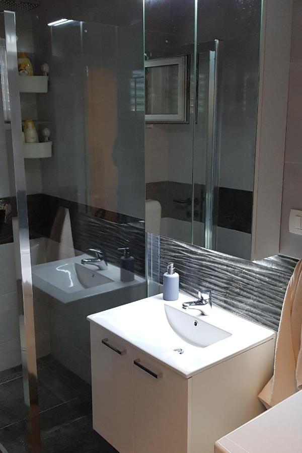 Apartment Mirca 2838B Eksteriør bilde