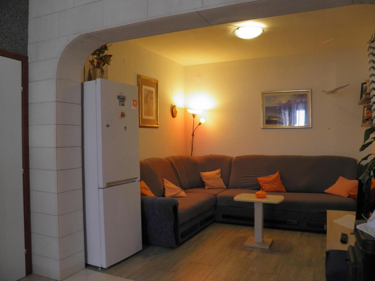 Apartment Mirca 2838B Eksteriør bilde